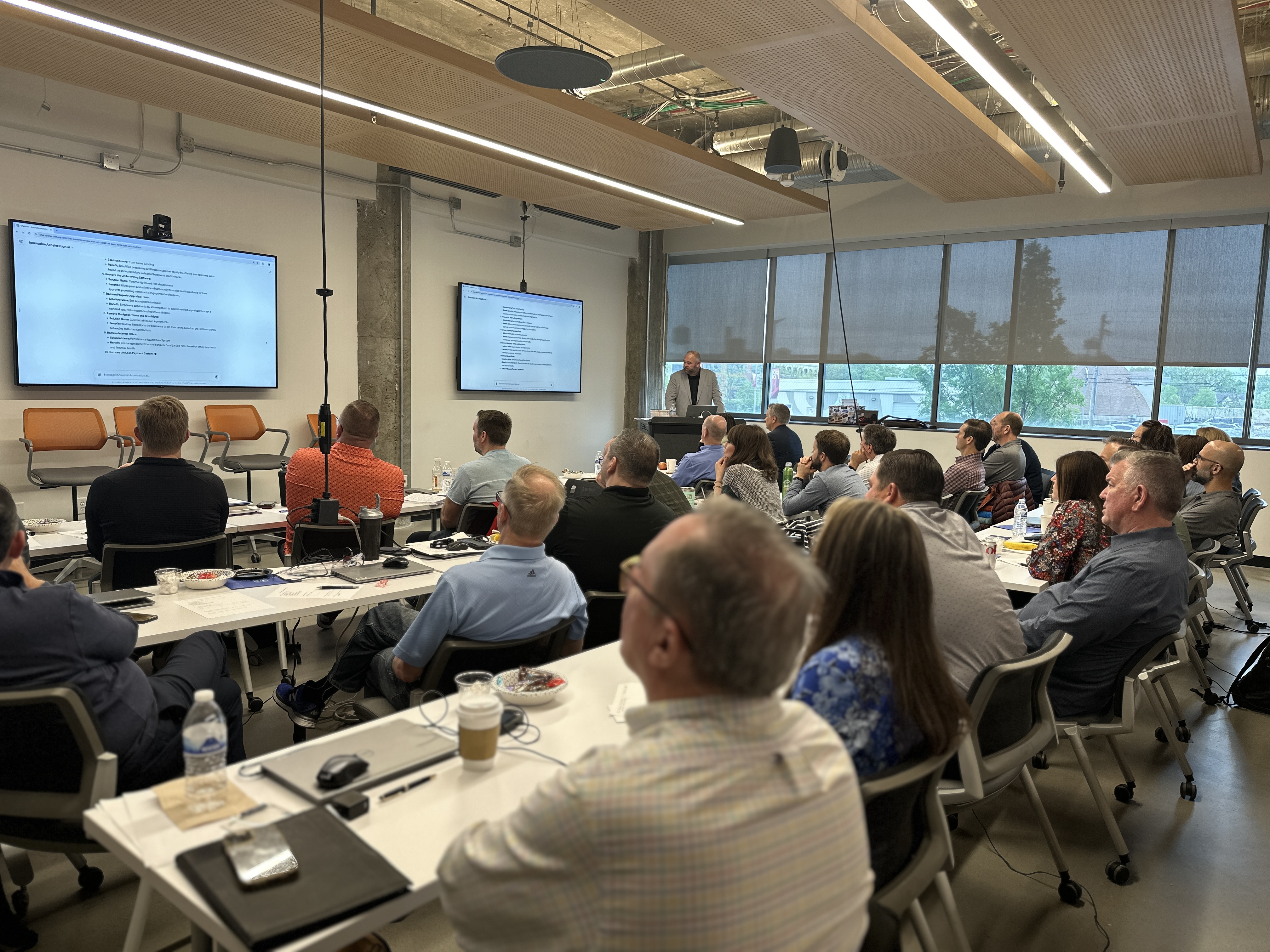 Picture of Matt giving a group session in the 1819 Learning Lab